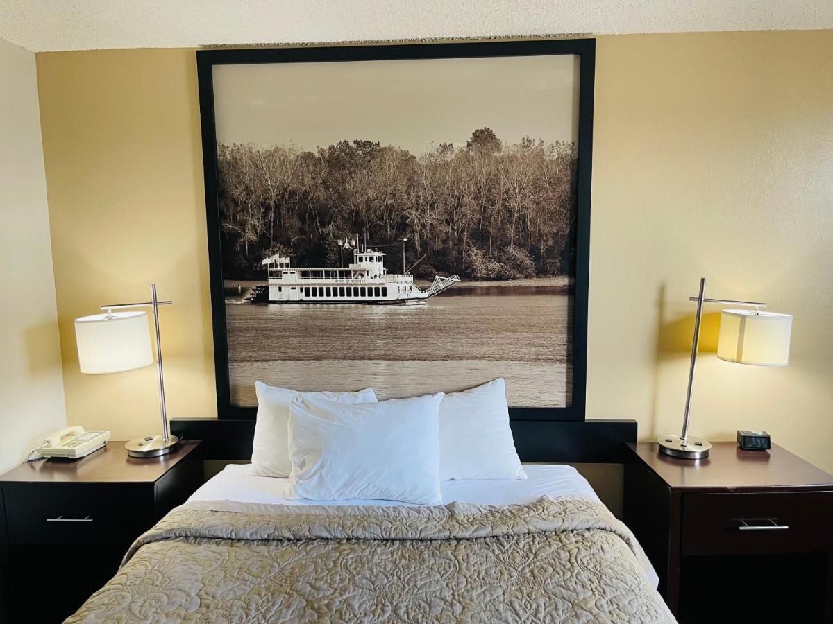 Super 8 By Wyndham Clear Lake Exterior photo