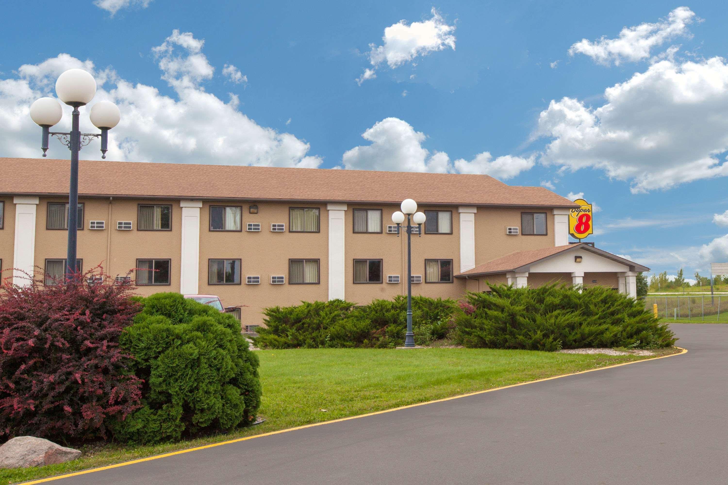 Super 8 By Wyndham Clear Lake Exterior photo