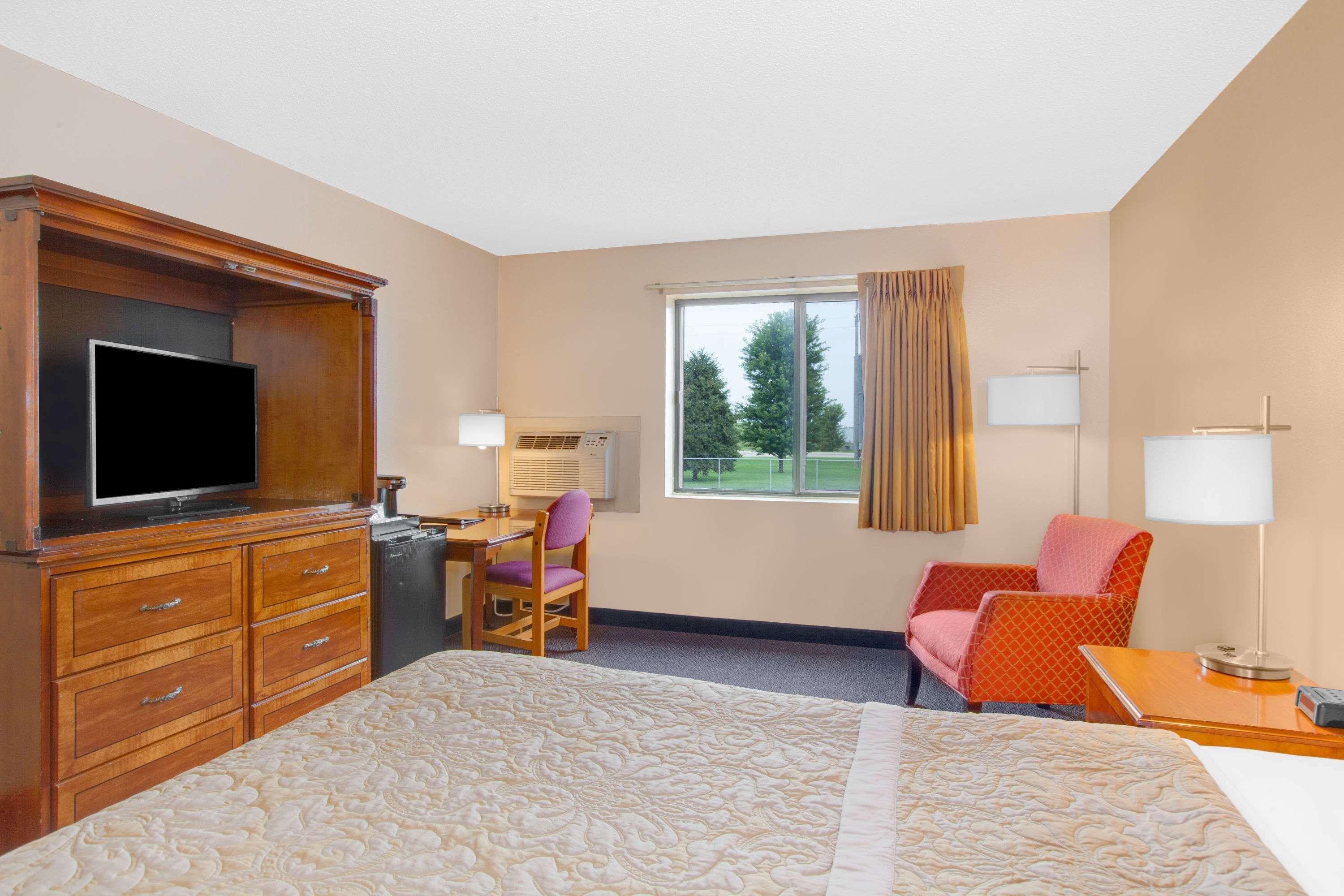 Super 8 By Wyndham Clear Lake Exterior photo