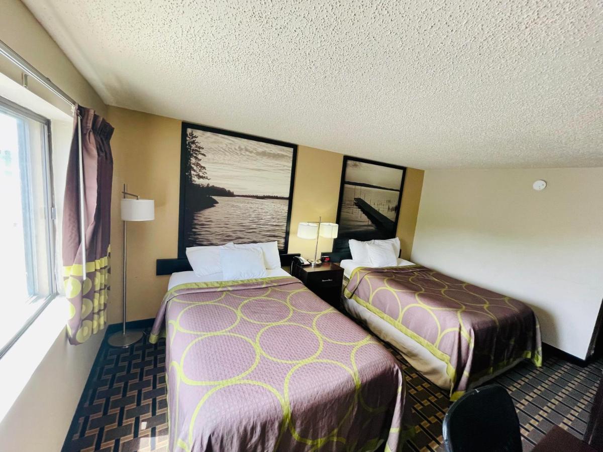 Super 8 By Wyndham Clear Lake Exterior photo