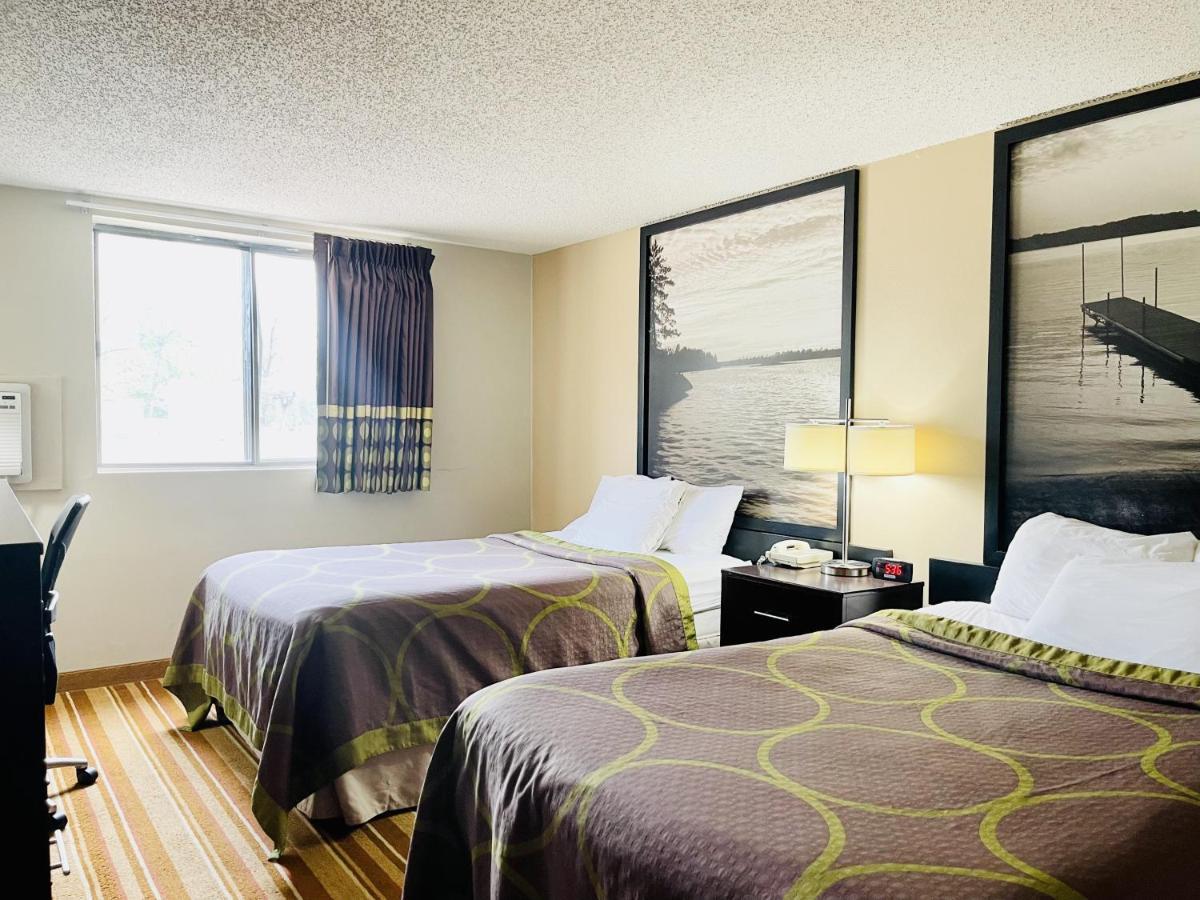 Super 8 By Wyndham Clear Lake Exterior photo