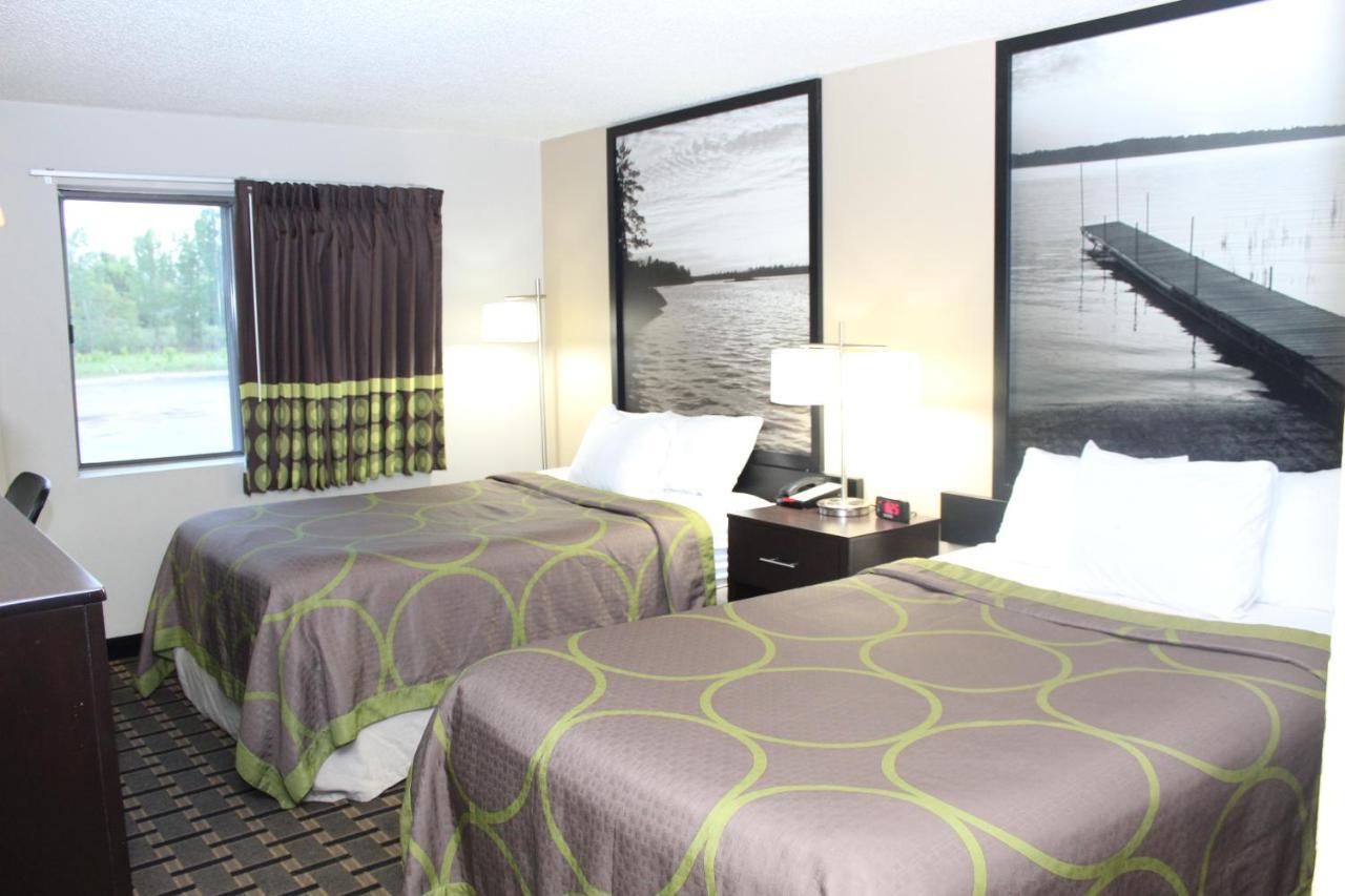 Super 8 By Wyndham Clear Lake Exterior photo